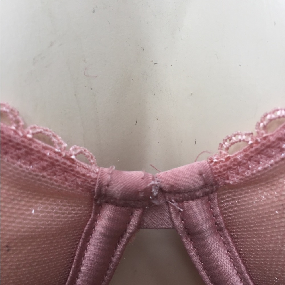 Victoria’s Secret sheer pink underwire bra HP24 - Picture 11 of 13
